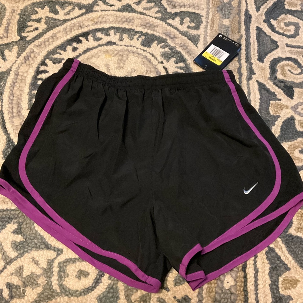 Nike Women’s Dri- Fit Running Shorts Size Small NEW WITH TAGS